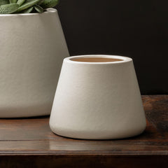 Campania Artisan Pot, Medium  Matte Black