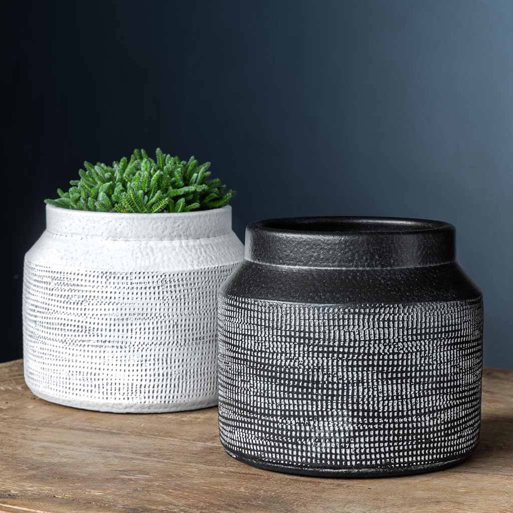 Campania Linen Weave Short Planter - Black and White Mix - Set of 8