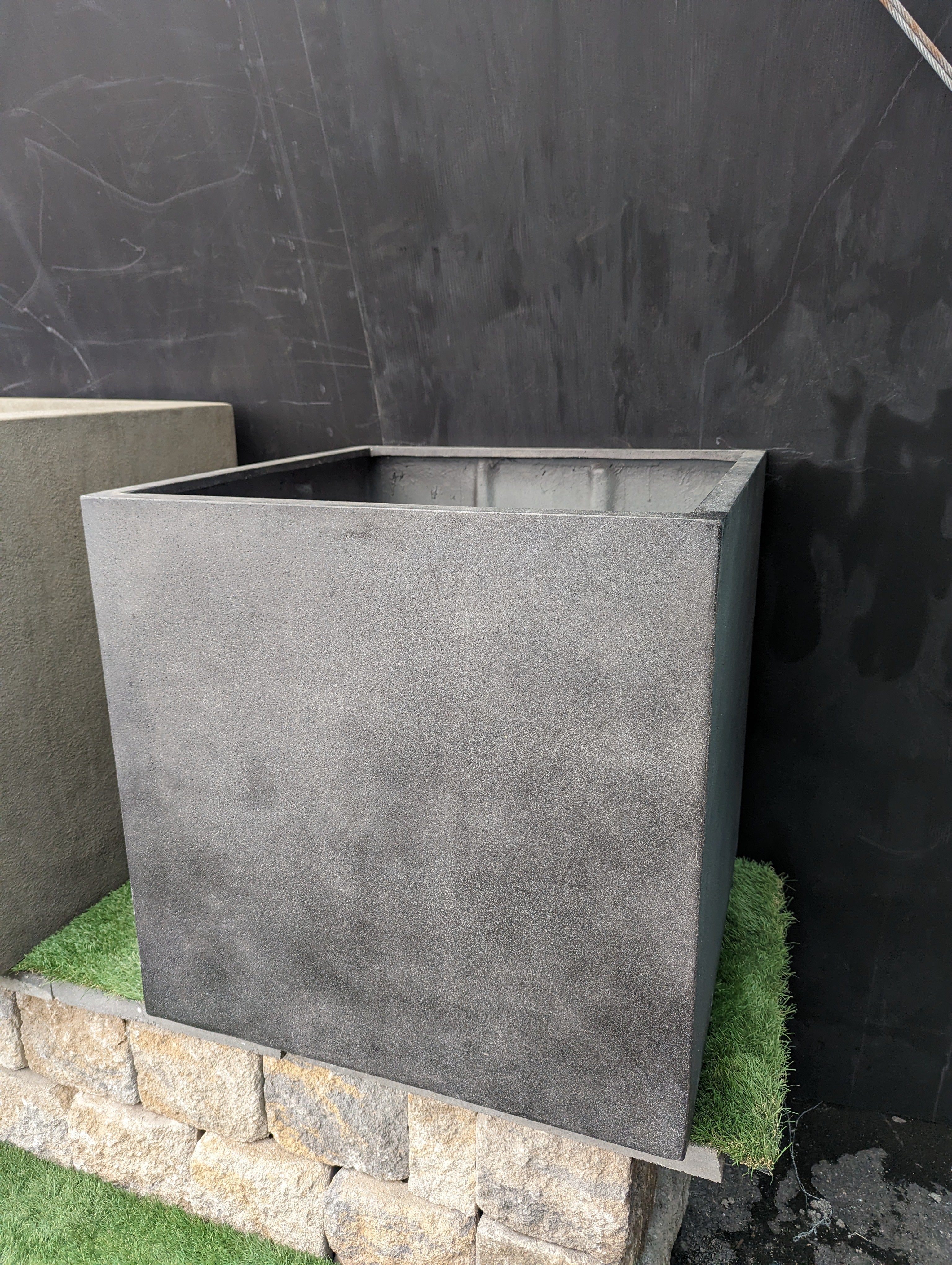 Photo of Campania Farnley Planter #2 - Clearance - Marquis Gardens