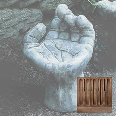 Campania Mano Birdbath