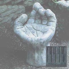 Campania Mano Birdbath