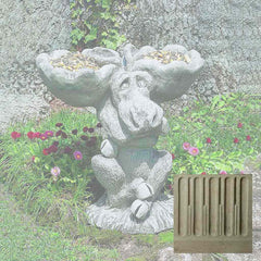 Campania Moose Birdbath/Feeder