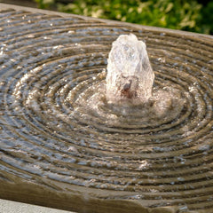 Campania Onda Fountain, Square