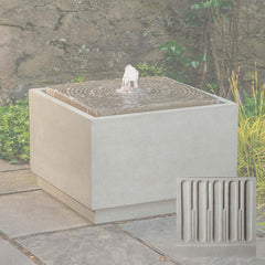 Campania Onda Fountain, Square