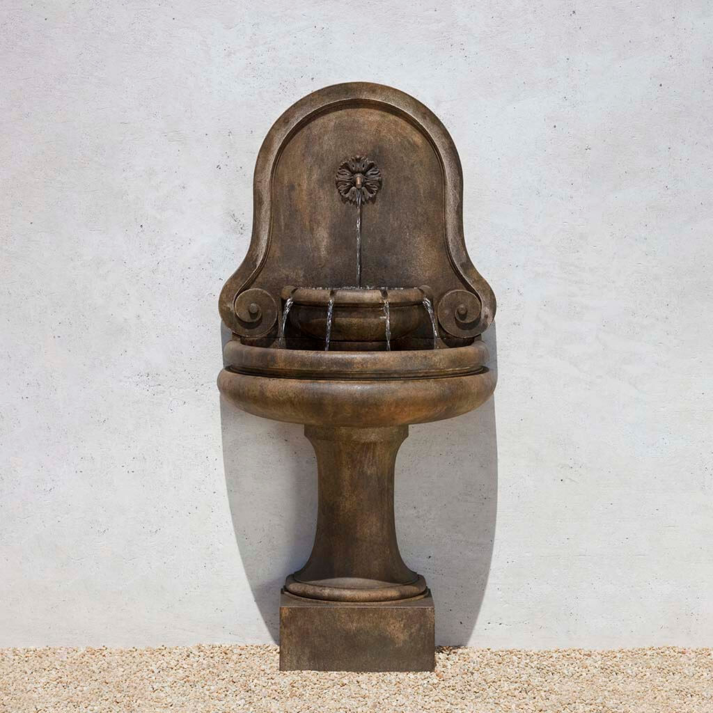 Campania Valencia Fountain