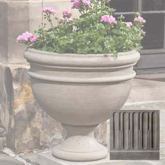 Campania Montgomery Urn