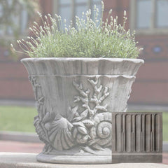 Campania Smithsonian Chesapeake Urn