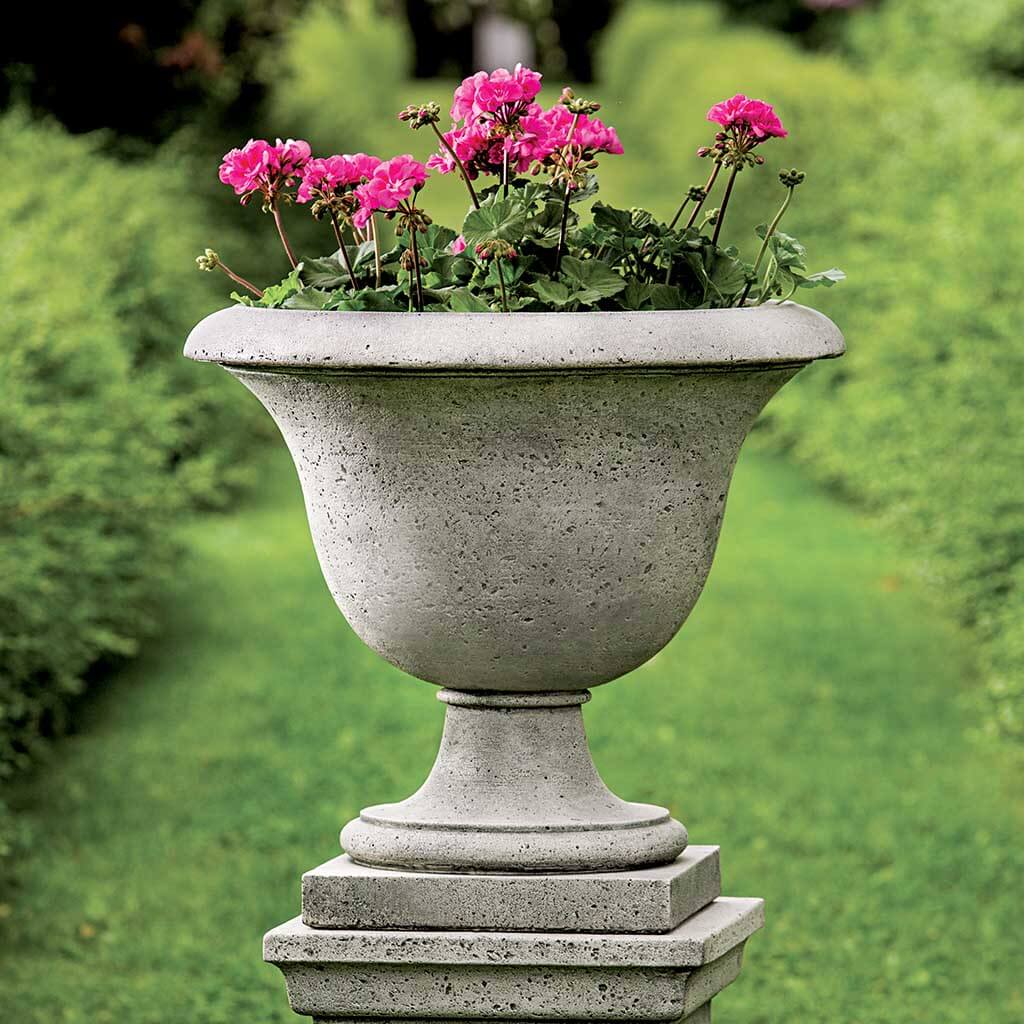 Campania Fairfield Urn
