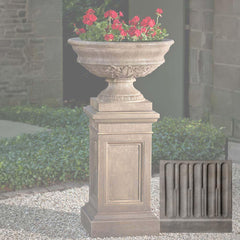 Coachhouse Urn with Pedestal
